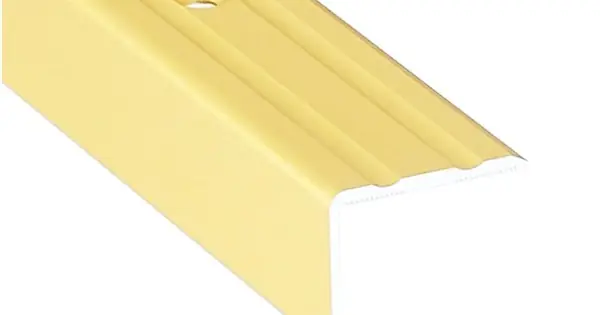 Olcsó 2.5x2 cm fúrt élvédő eloxált 270 cm 105-a