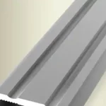 Azonnal elérhető 2.5x2 cm öntapadós élvédő eloxált 270 cm A36