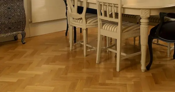 Szezonális akció Csaphornyos parketta Tölgy Natúr 350x50x22mm