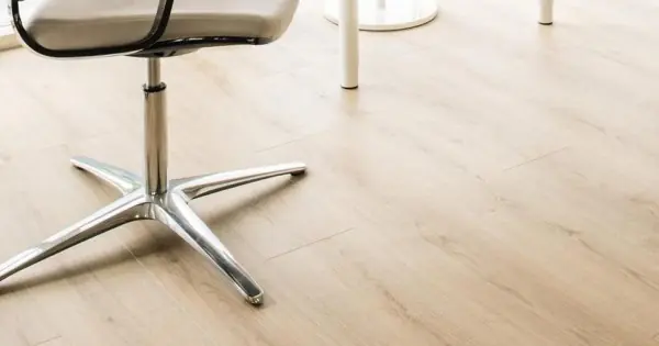 Biztonságos vásárlás Kaindl laminált padló Aqua Pro Select Natural Touch Standard K4420