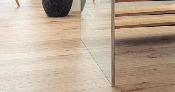 Korlátozott ajánlat Kaindl laminált padló Aqua Pro Standart Classic Touch 7mm K2143