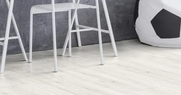 Outlet Kaindl laminált padló Classic Touch Széles 8 mm 34217