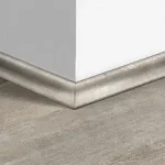 Quick Step Alpha Bloom 17 mm-es dekorazonos vinyl szegélyléc Kedvezményes ár