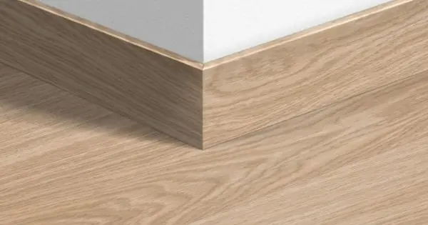 Quick Step Alpha Ciro 58mm-es dekorazonos vinyl szegélyléc Outlet