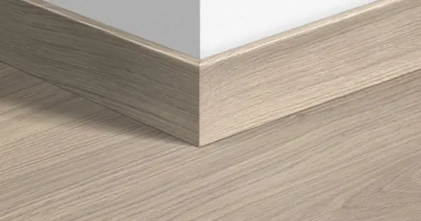 Quick Step Eligna 1304 58 mm-es dekorazonos szegélyléc Akciós készlet Akciós ár