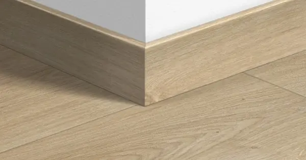 Szuper ajánlat Quick Step Impressive 58 mm-es dekorazonos szegélyléc