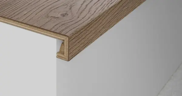 Swiss Krono Treppenkante Authentic laminált padló lépcsőelem Azonnal elérhető