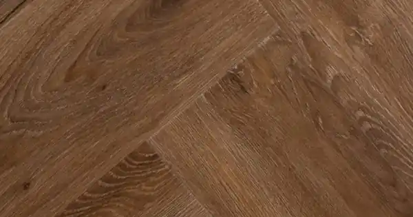 Titan Halszálkás SPC padló Castle Dark Oak Akció