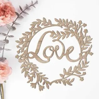 Fából készült ajtókoszorú - Love Akció