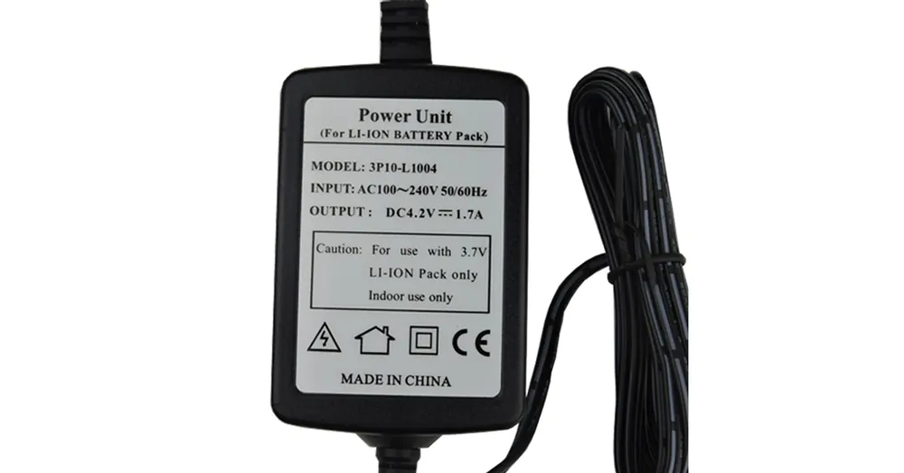 GEO FENNEL 0.100.03.0012 TÖLTŐ GEO6X PIROS LÉZERHEZ 3P10-L1004 240V 50/60Hz UTOLSÓ Olcsóbb